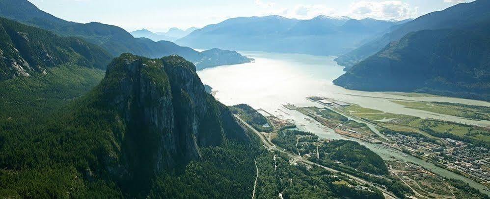 Hotel Squamish Luaran gambar